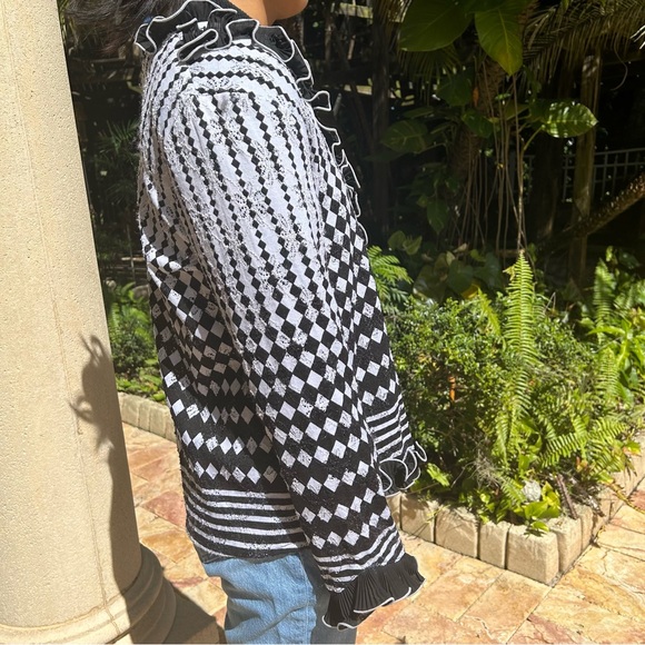 Romance Italy Black White Ruffled Checkered Diamond Print Tile Cardigan! - Picture 2 of 8